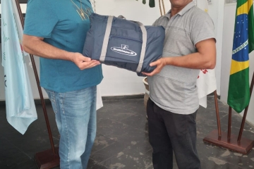  Kit Natalidade entregue ao associado Robson Souza da Silva, esfiheiro da Empresa OMEGA YK FABRICA DE ALIMENTOS, pelo nascimento de seu filho Ravi.