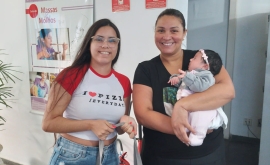 O SindiRefeições SP entregou o kit de natalidade para a sócia Rosangela de Oliveira Santos, Empresa SHA pelo nascimento de seu bebê, Rafaella.