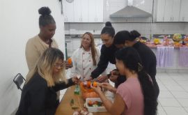 Formatura: Curso de Esculturas em Frutas e Legumes