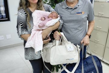 Entrega do Kit Natalidade Sindirefeições GISELI DA SILVA CASTOR Empresa SINDIREFEICOES SP