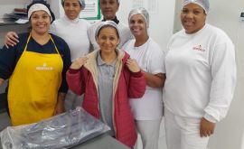 ENTREGA – SÓCIO 15 ANOS: CLAUDIANA BISPO DOS SANTOS | APETECE SISTEMAS DE ALIMENTAÇÃO S.A. – EMEF ELIAS SHAMMASS