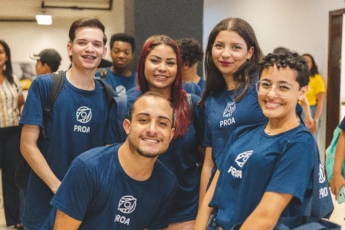 Instituto oferece cursos gratuitos de capacitação profissional para jovens em tecnologia e programação na Zona Oeste de SP